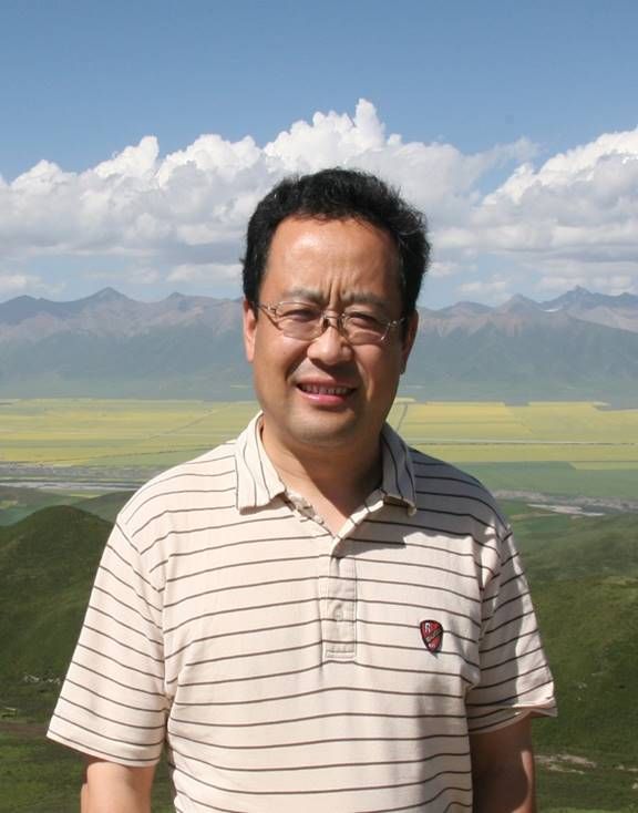 8803威尼斯检查中心创新论坛第六百三十九讲（“弘扬爱国奋斗精神、建功立业新时代”系列活动)：“三极”关联性变化及其风险分析