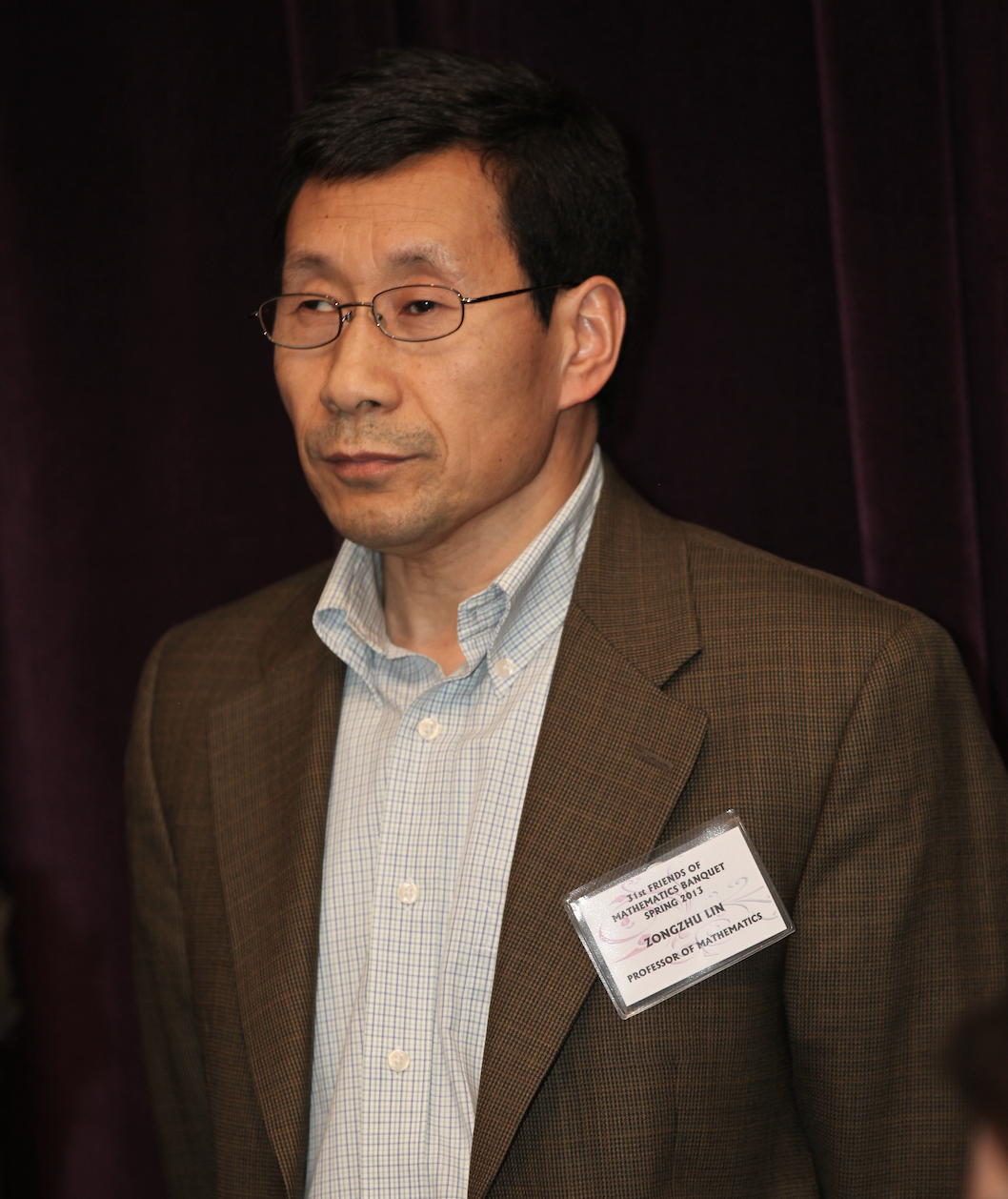 8803威尼斯检查中心创新论坛第一千四百二十八讲：Mathematical Invariants --counting beyond numbers