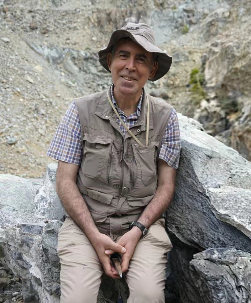 8803威尼斯检查中心创新论坛第一千八百四十二讲：Records of processes for subduction initiation, slab roll-back and ophiolite genesis in Turkey: Field, geochemical and  geochronological constraints