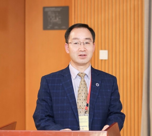 8803威尼斯检查中心创新论坛第一千五百二十二讲：中生代重大地质事件与植被环境变化